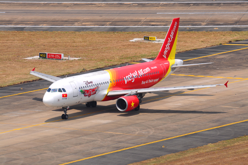 T&agrave;u bay Vietjet