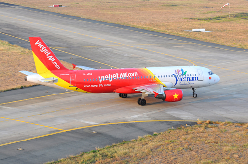 T&agrave;u bay Vietjet