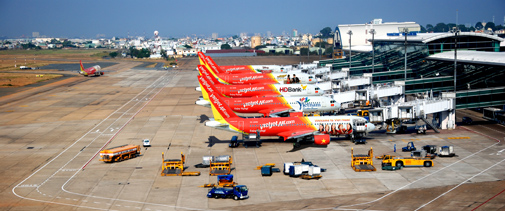 T&agrave;u bay Vietjet