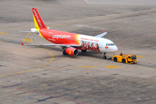 T&agrave;u bay Vietjet